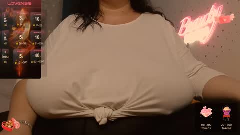 Snapshot of sweettm chatting on 26, 2, 2025 Maya online show from 26, 2, 2025