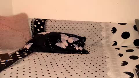 Snapshot of sweettm chatting on 26, 11, 2025 Maya online show from 26, 11, 2025