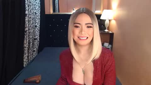 Ms trixiee online show from 12, 12, 2024