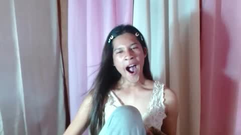 Snapshot of sweetvictoria2000 chatting on 5, 11, 2025 sweetvictoria2000 online show from 5, 11, 2025