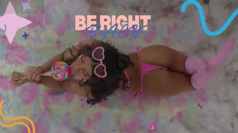 sweetviolet___ online show from 5, 2, 2026