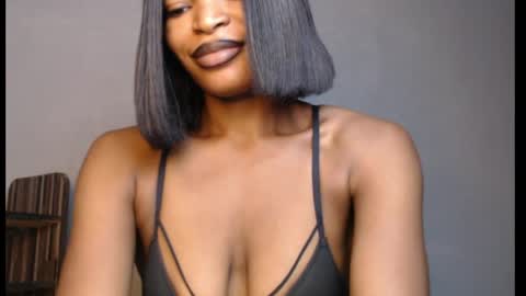 Snapshot of sweetxxboobsx chatting on 25, 4, 2026 sweetxxboobsx online show from 25, 4, 2026