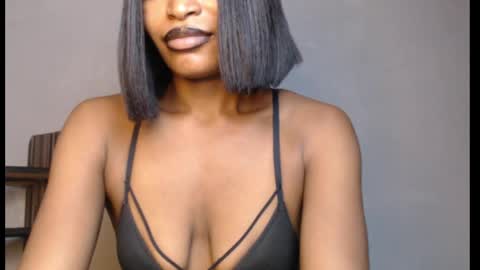 Snapshot of sweetxxboobsx chatting on 10, 5, 2026 sweetxxboobsx online show from 10, 5, 2026