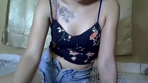 Snapshot of sweety_angel_7 chatting on 3, 3, 2025 Sarah online show from 3, 3, 2025