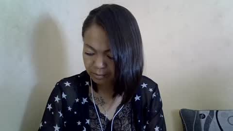 Snapshot of sweety_angel_7 chatting on 6, 10, 2025 Sarah online show from 6, 10, 2025