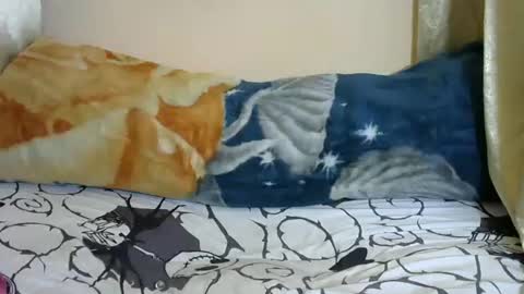 Snapshot of sweety_angel_7 chatting on 14, 11, 2025 Sarah online show from 14, 11, 2025