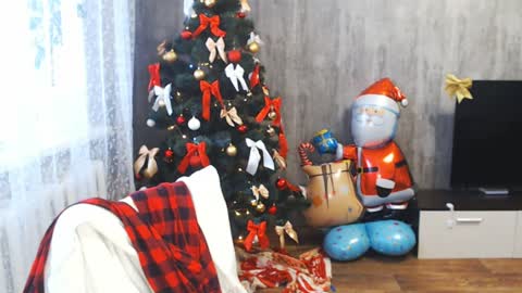 sweety_pie_8 online show from 13, 12, 2024