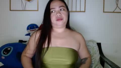 Snapshot of sweetyasian_ chatting on 20, 9, 2025 stacey online show from 20, 9, 2025