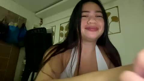 Snapshot of sweetyasian_ chatting on 9, 10, 2025 stacey online show from 9, 10, 2025