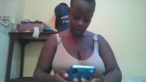 Snapshot of sweetyass25 chatting on 2, 3, 2026 sweetyass25 online show from 2, 3, 2026