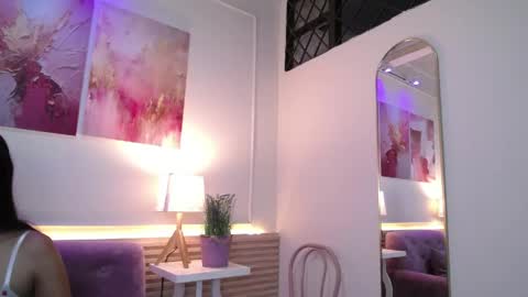 LAURA online show from 24, 4, 2026