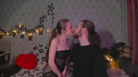 Snapshot of swiity_room_ chatting on 7, 5, 2026 Slavik Vikulik online show from 7, 5, 2026