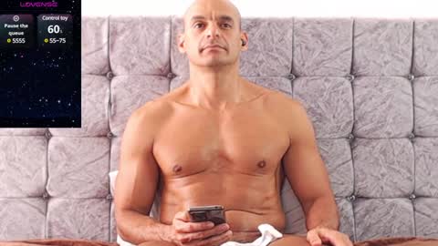    ------- Hi Im Willy  follow me do not forget to put the thumb up  online show from 27, 1, 2025