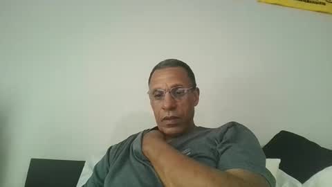 swimmerbod2495 online show from 8, 4, 2026