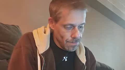 Snapshot of swontguy2025 chatting on 28, 12, 2024 swontguy2025 online show from 28, 12, 2024