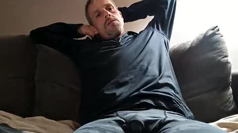 Snapshot of swontguy2025 chatting on 15, 11, 2025 swontguy2025 online show from 15, 11, 2025