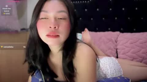 Snapshot of swt_asianholly chatting on 1, 6, 2026 Holly online show from 1, 6, 2026