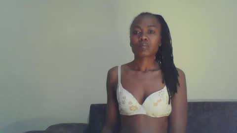 Snapshot of swtebony1 chatting on 6, 2, 2025 ALICIA online show from 6, 2, 2025