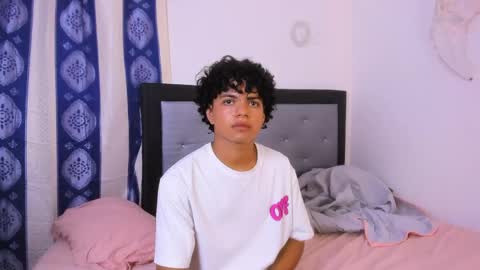 swwet_boy online show from 8, 1, 2025