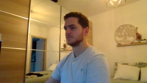 syl092 online show from 9, 12, 2024