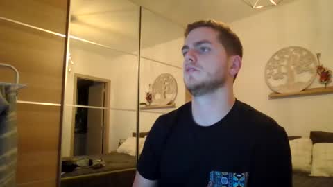 syl092 online show from 6, 1, 2025