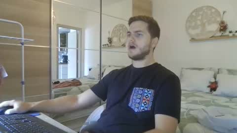 syl092 online show from 17, 10, 2025