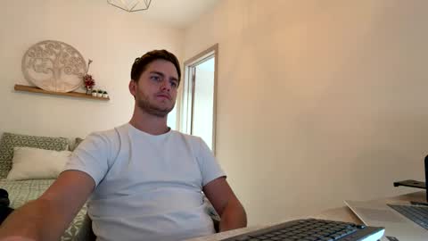 syl092 online show from 31, 3, 2026