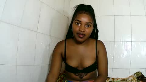 sylviasexy27 online show from 21, 2, 2025