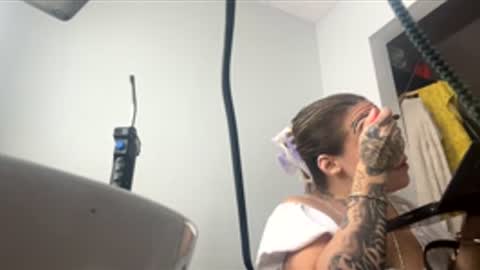 Snapshot of synnful272099 chatting on 2, 12, 2025 synnful272099 online show from 2, 12, 2025