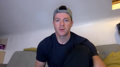 Snapshot of t1ger_1 chatting on 10, 10, 2025 Tygeerr online show from 10, 10, 2025