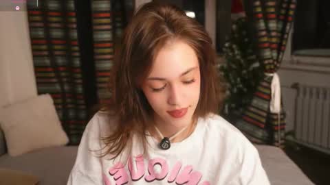 Snapshot of t_tragedienne chatting on 23, 12, 2025 Heeey im Helena3 -- fav555100333 -- pvts only premium and after my public show 3 online show from 23, 12, 2025