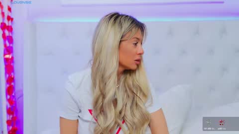 Snapshot of taahiraarabian chatting on 8, 3, 2025 Arianna online show from 8, 3, 2025