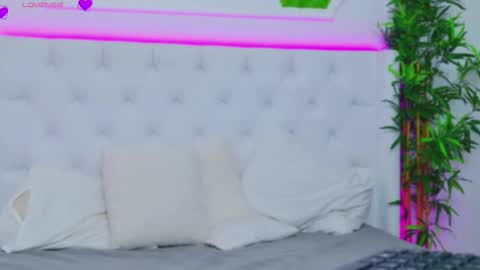 Snapshot of taahiraarabian chatting on 12, 3, 2025 Arianna online show from 12, 3, 2025