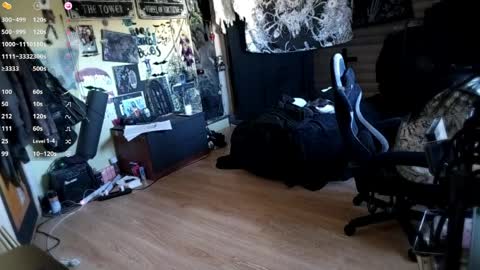 Snapshot of tabethashempert chatting on 10, 4, 2026 Lina online show from 10, 4, 2026