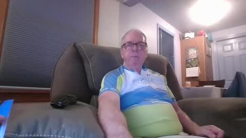 tacrunner66_ online show from 23, 2, 2025