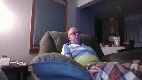 tacrunner66_ online show from 10, 1, 2026