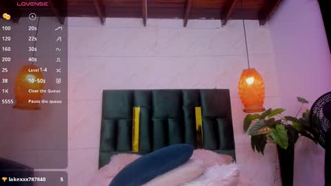 Taissa online show from 9, 3, 2025