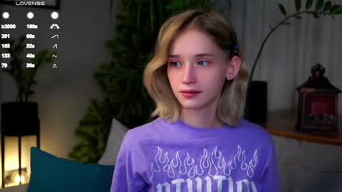 Mia online show from 4, 2, 2025