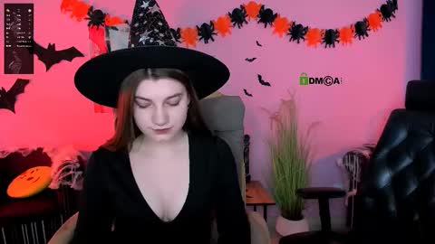 talia_seduce online show from 24, 10, 2025