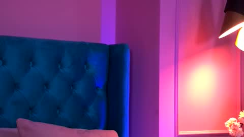 taliamorenne online show from 8, 11, 2025