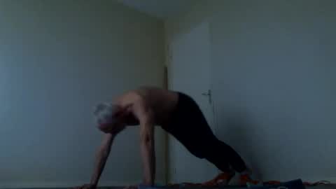 Jack Pierrot online show from 3, 12, 2025