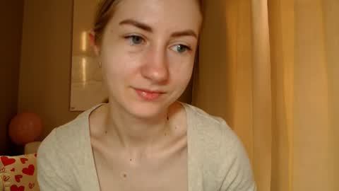  Kira  online show from 4, 3, 2025