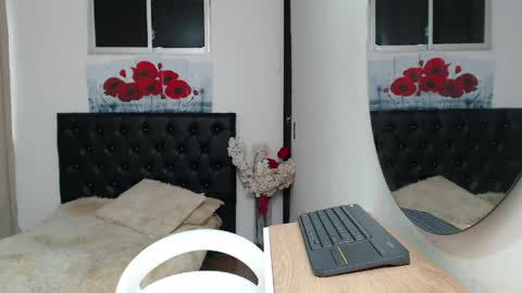 Snapshot of tamar4_f00x chatting on 7, 5, 2026 Hi im sara online show from 7, 5, 2026