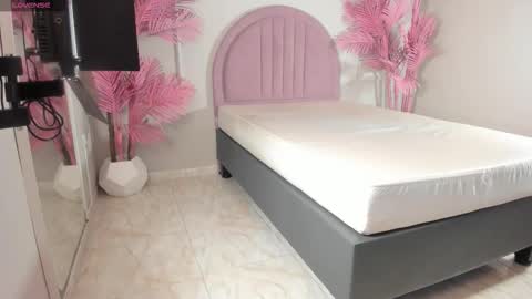 Snapshot of tamaramilleer chatting on 15, 2, 2026 tamaramilleer online show from 15, 2, 2026