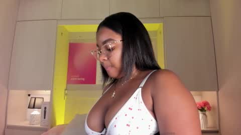 Snapshot of tamarazaki chatting on 3, 2, 2026 Tami online show from 3, 2, 2026