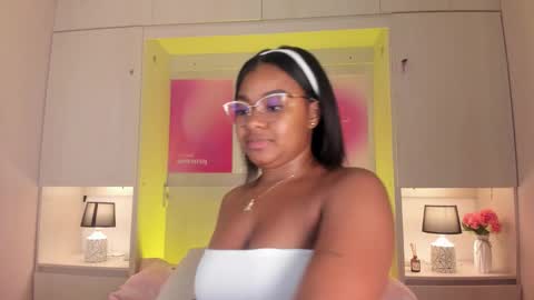 Snapshot of tamarazaki chatting on 5, 2, 2026 Tami online show from 5, 2, 2026