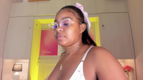 Snapshot of tamarazaki chatting on 12, 2, 2026 Tami online show from 12, 2, 2026