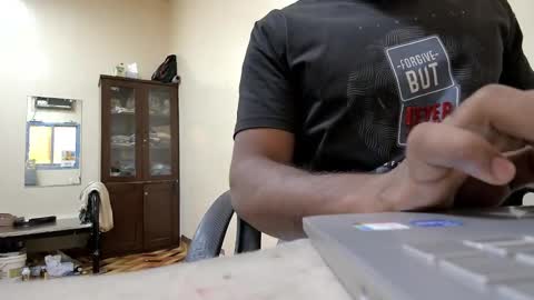 Snapshot of tamilan_da75 chatting on 30, 12, 2024 tamilan_da75 online show from 30, 12, 2024