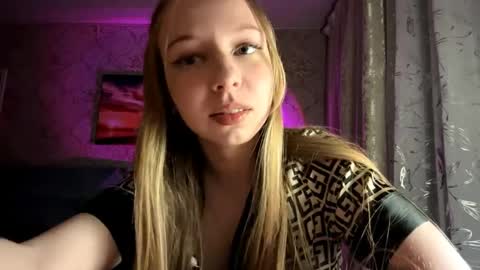 Snapshot of tammiglembocki chatting on 18, 4, 2026 Jenny online show from 18, 4, 2026