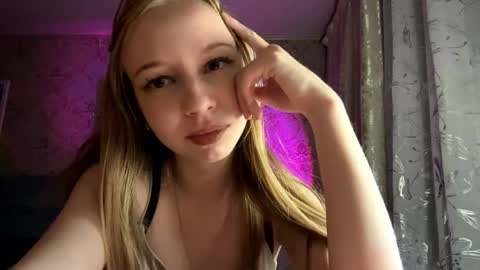 Snapshot of tammiglembocki chatting on 18, 4, 2026 Jenny online show from 18, 4, 2026
